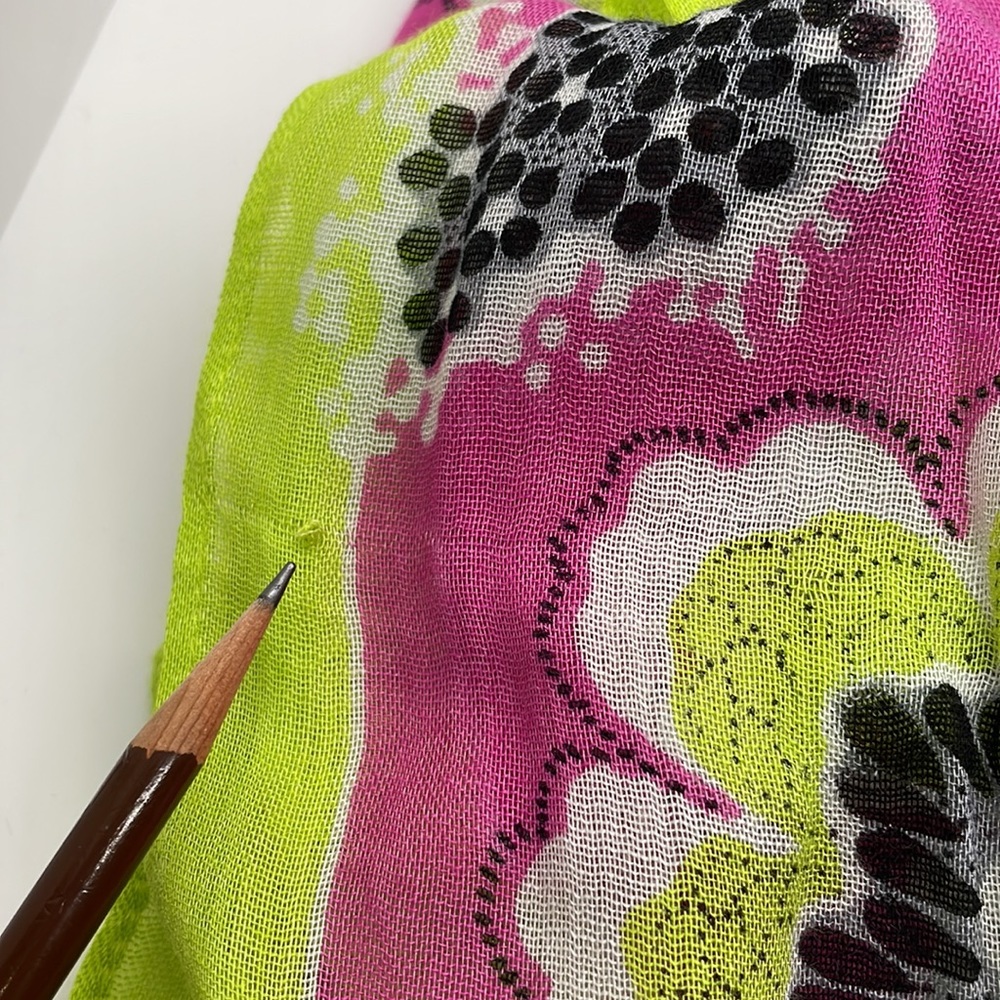 Vera Bradley oblong scarf - Picture 9 of 9